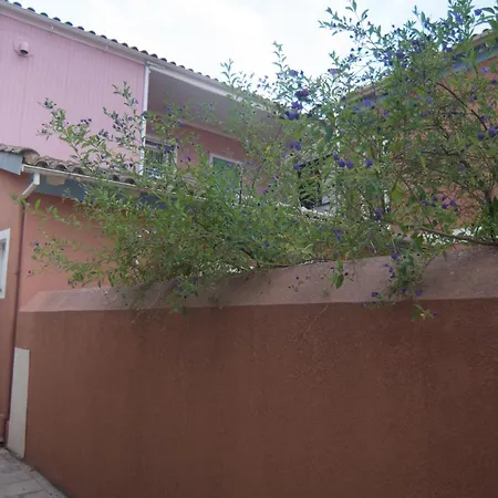 דירה La Casa Rosa Lefkáda